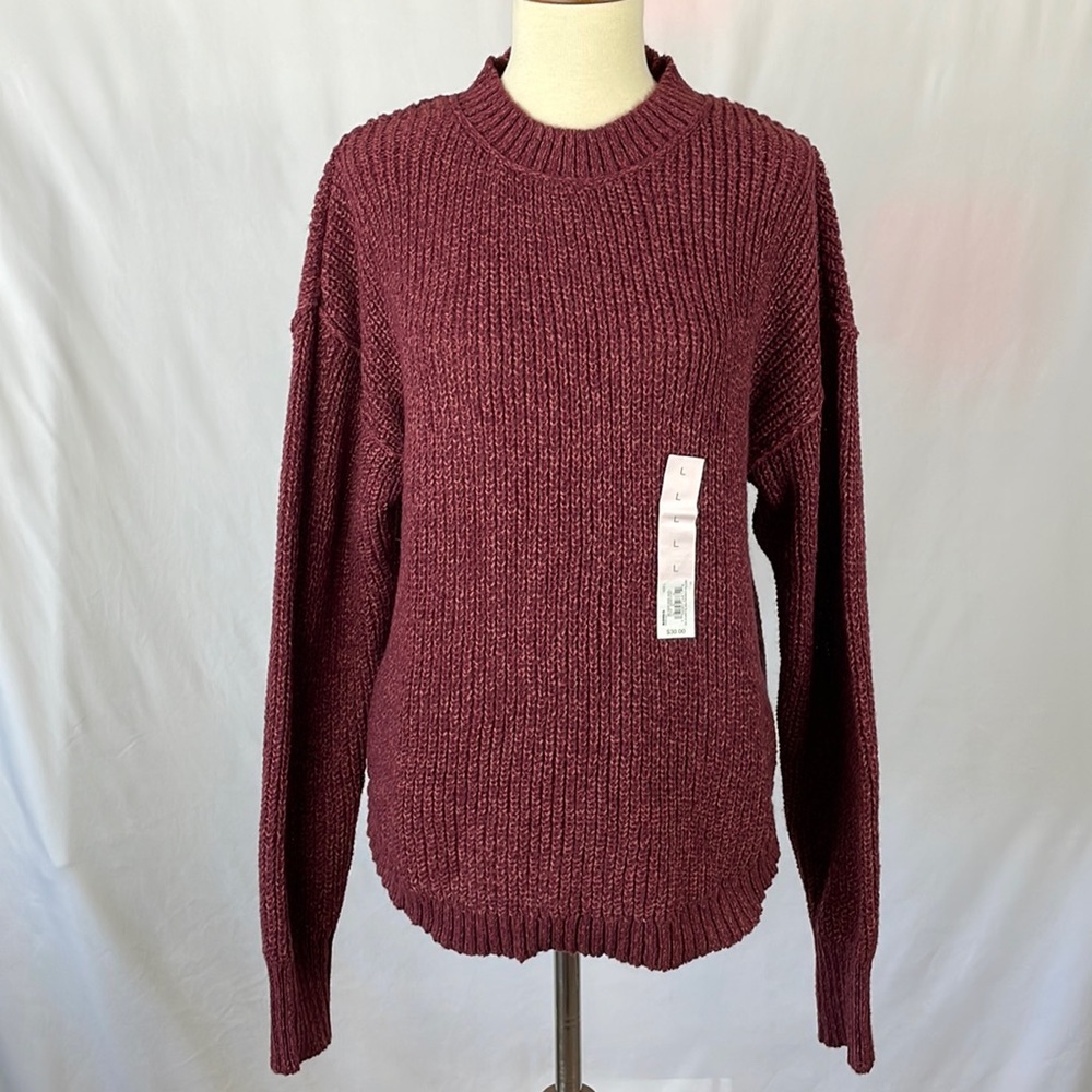 NWT SO Wine/Burgundy Shirttail Hem Crewneck Pullover Sweater - Size Large